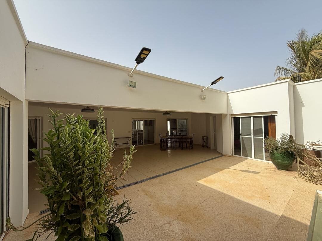 VILLA À VENDRE NGAPAROU 