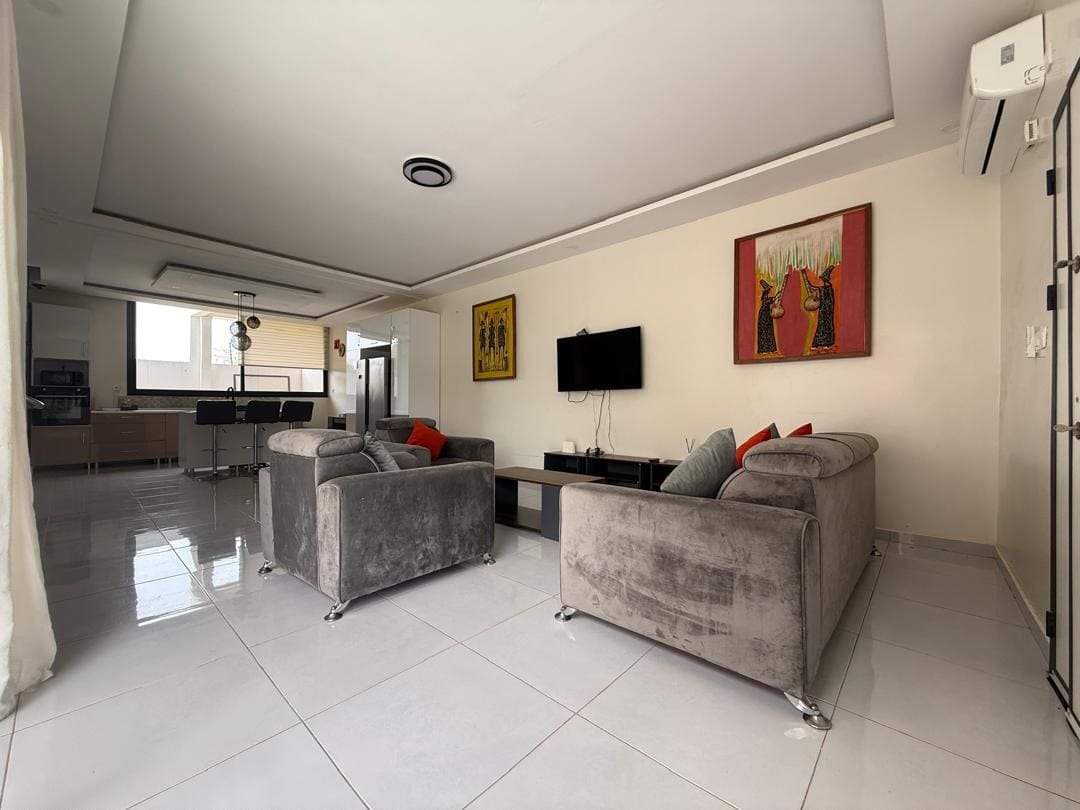 Villa Contemporaine Lumineuse à Vendre à Saly | Résidence Sécurisée - Bail SAPCO