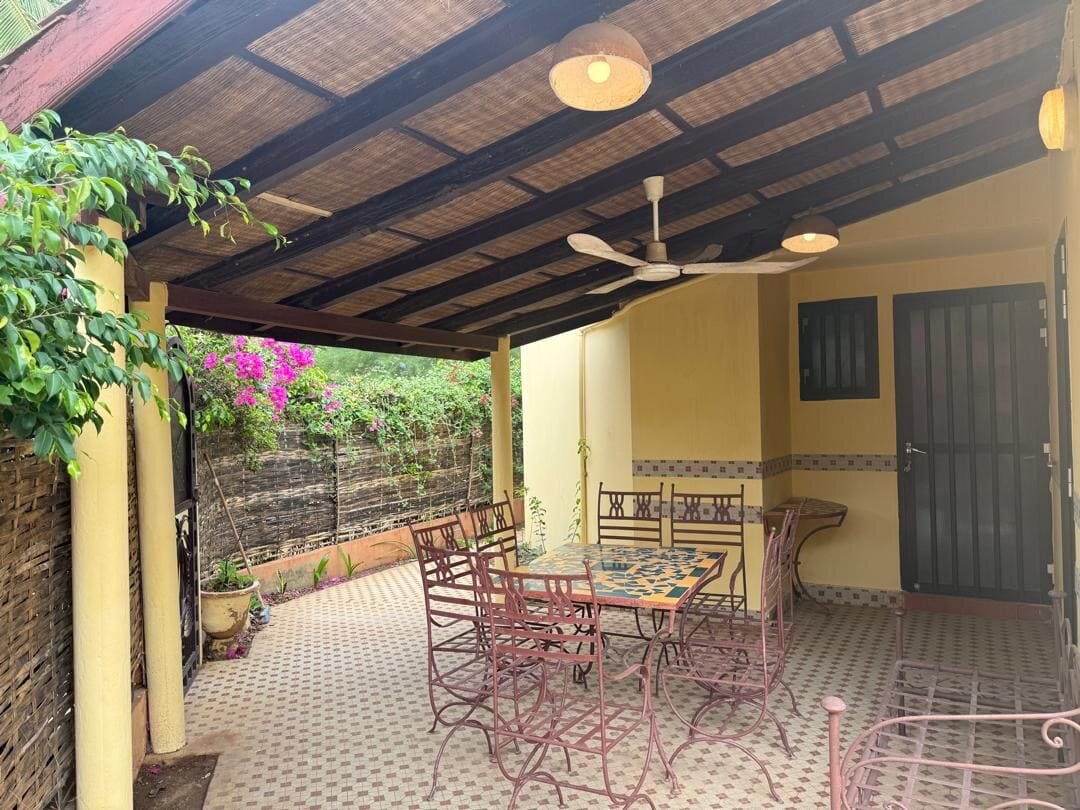 VILLA AVEC TITRE FONCIER À VENDRE À SALY | RÉSIDENCE SÉCURISÉE À PROXIMITÉ PLAGE PRIVÉE