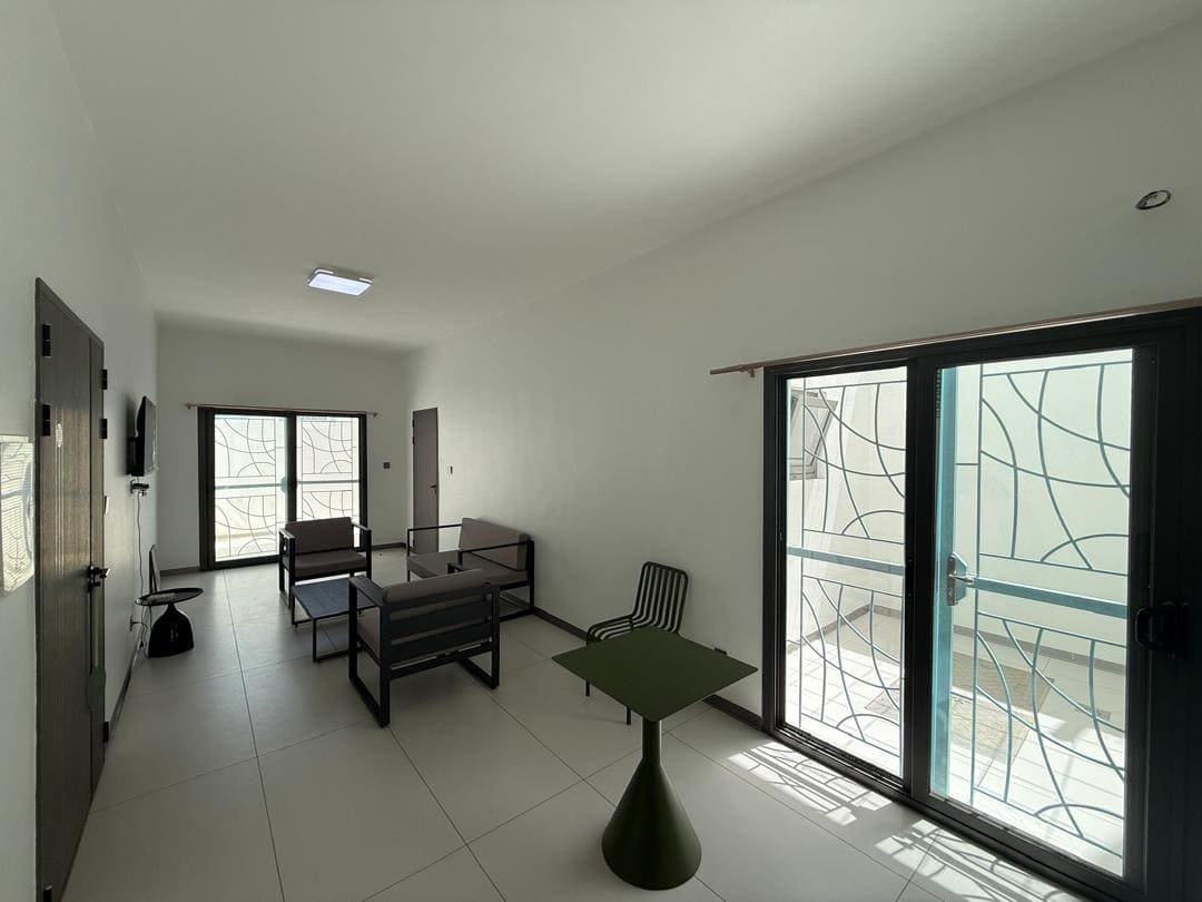 A VENDRE - Immeuble de Rapport Neuf R+1 : 4 Appartements à Saly Station | Proche Diambar