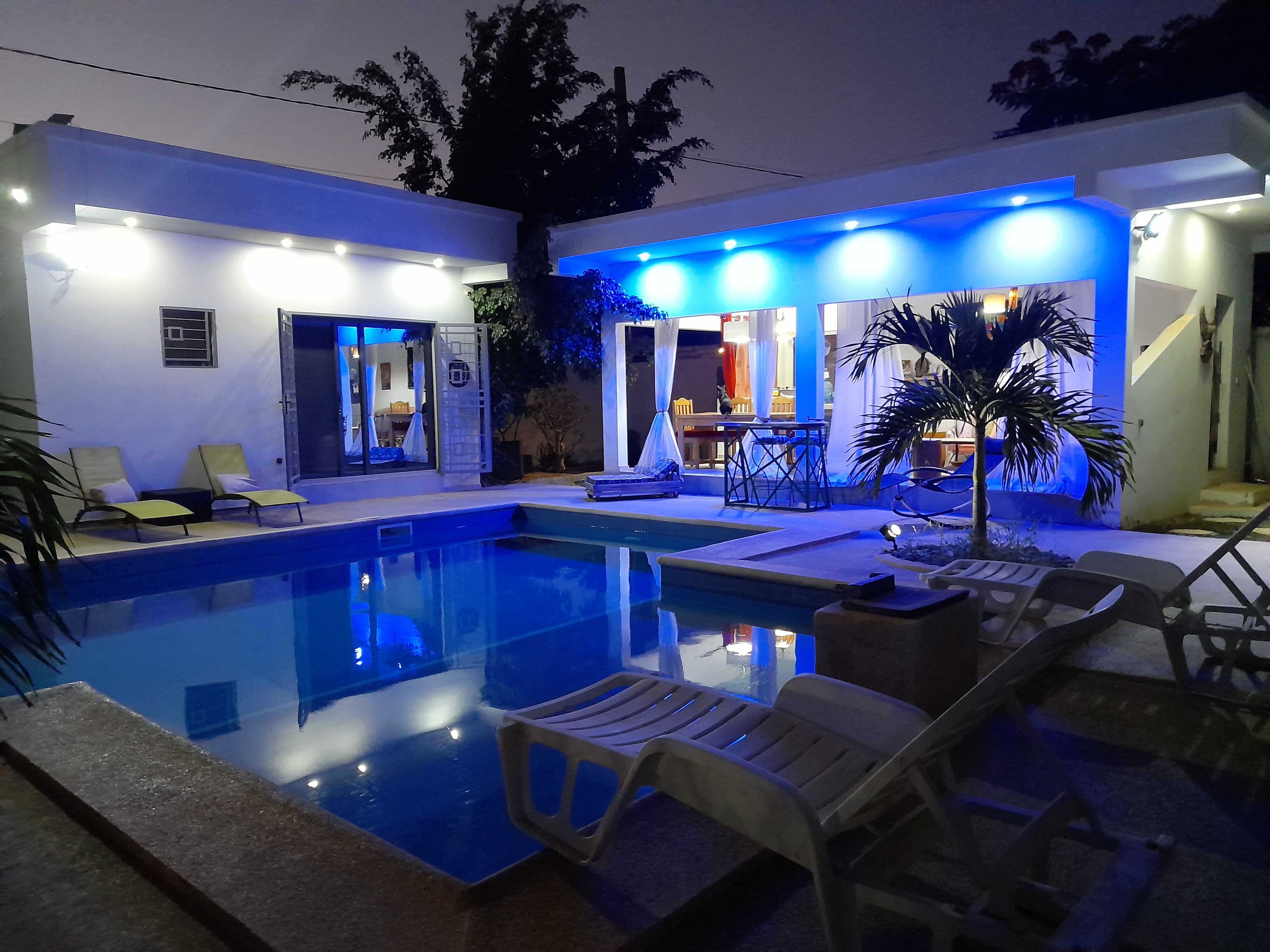 À vendre à Ngaparou, une villa avec un studio indépendant.