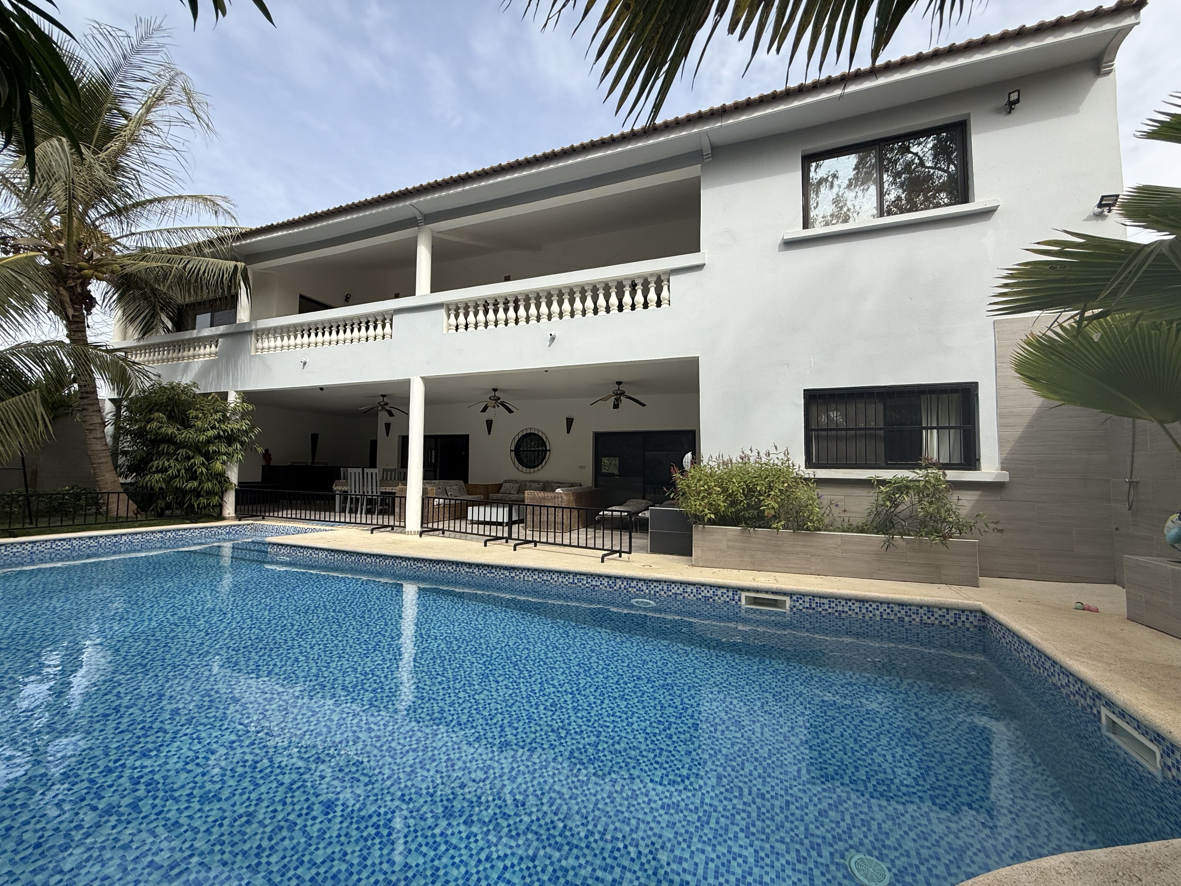 À vendre ,à Ngaparou , une villa contemporaine dans un secteur recherché