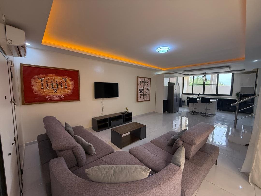 Villa Contemporaine Lumineuse à Vendre à Saly | Résidence Sécurisée - Bail SAPCO
