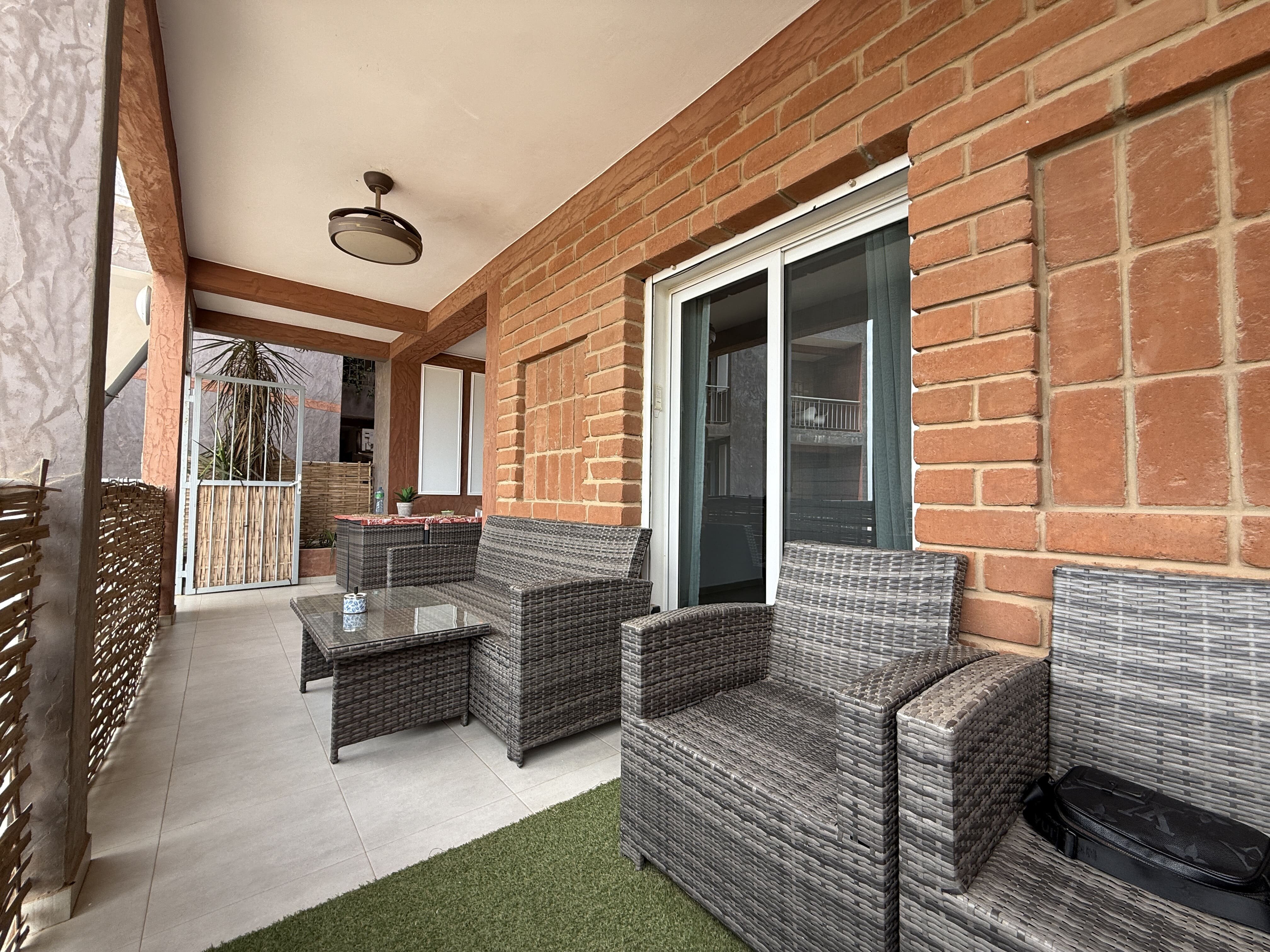 APPARTEMENT T3 À VENDRE NGAPAROU