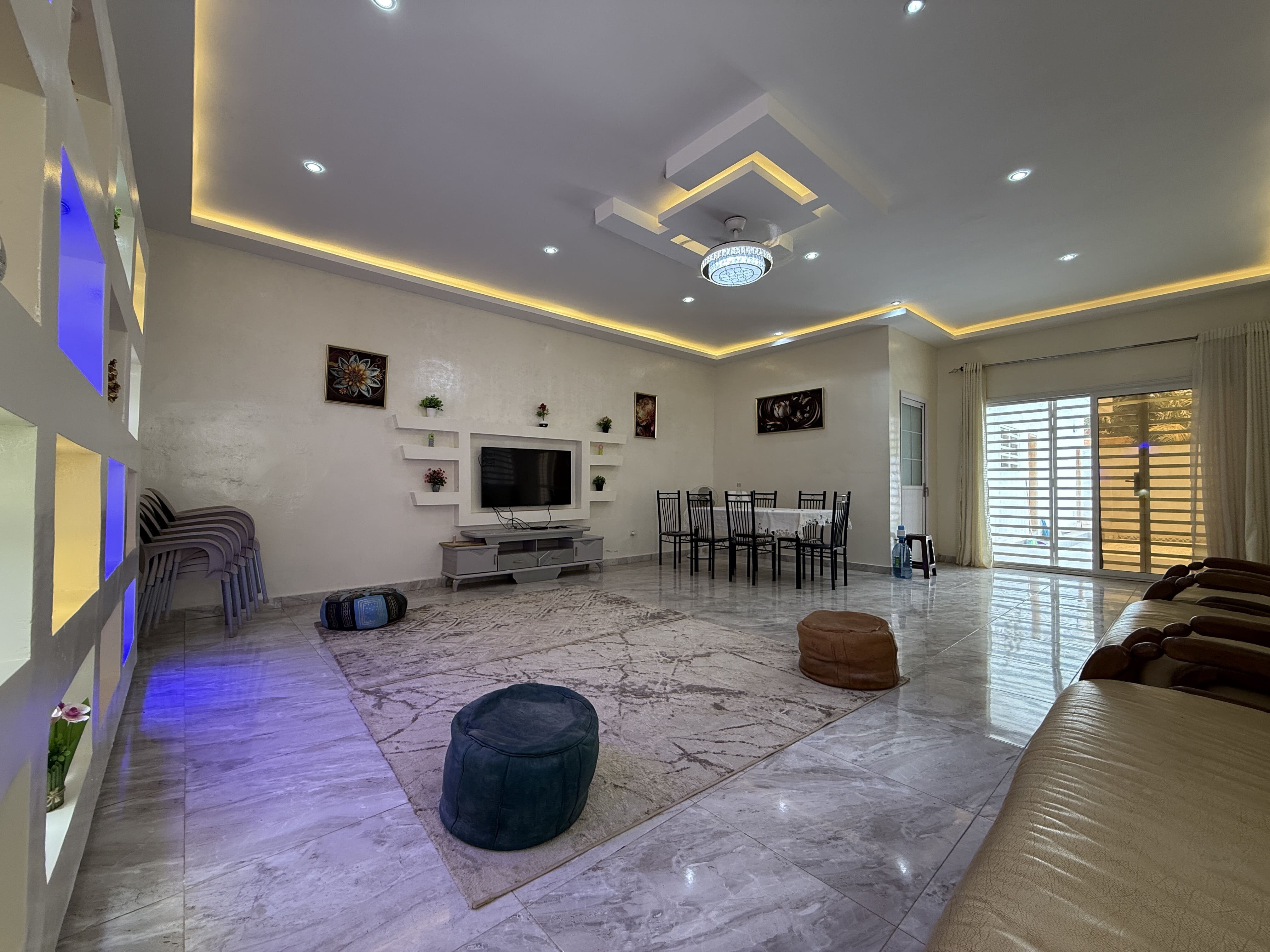 VILLA  AVEC PISCINE  À VENDRE SOMONE